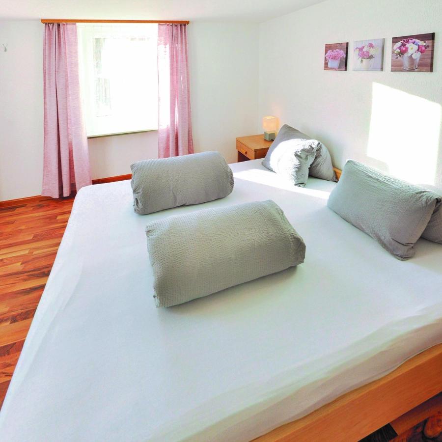 Hotel Greina Rabius Luaran gambar